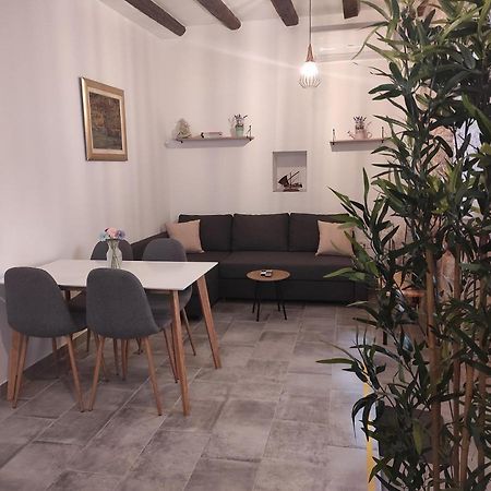 Apartments Bepi Komiza Bagian luar foto